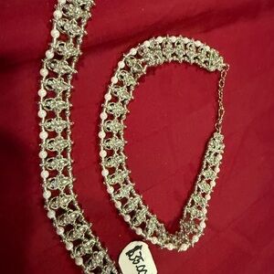 Elegant Silver and Pearl Necklace Set